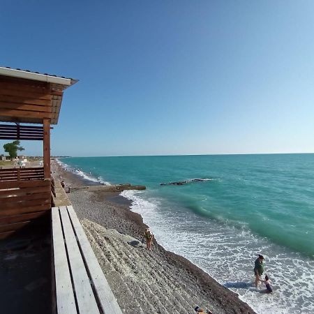 Samira Hotel Gagra Bagian luar foto