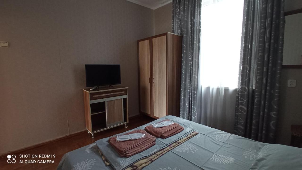 Samira Hotel Gagra Bagian luar foto