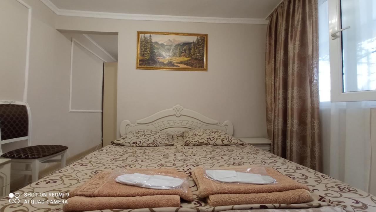 Samira Hotel Gagra Bagian luar foto