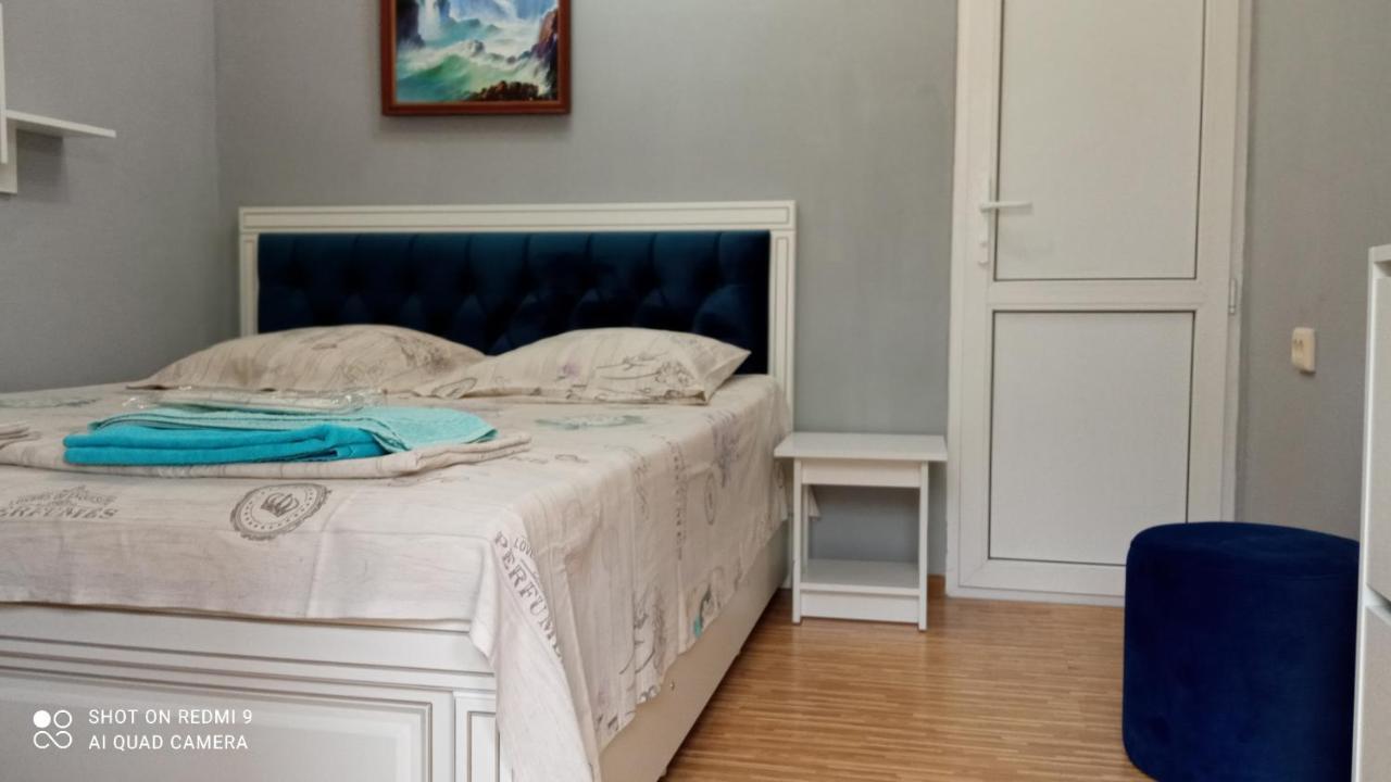 Samira Hotel Gagra Bagian luar foto