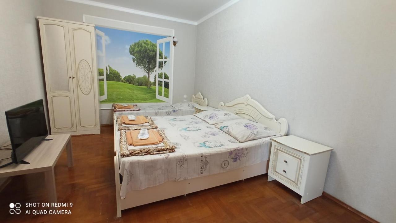 Samira Hotel Gagra Bagian luar foto