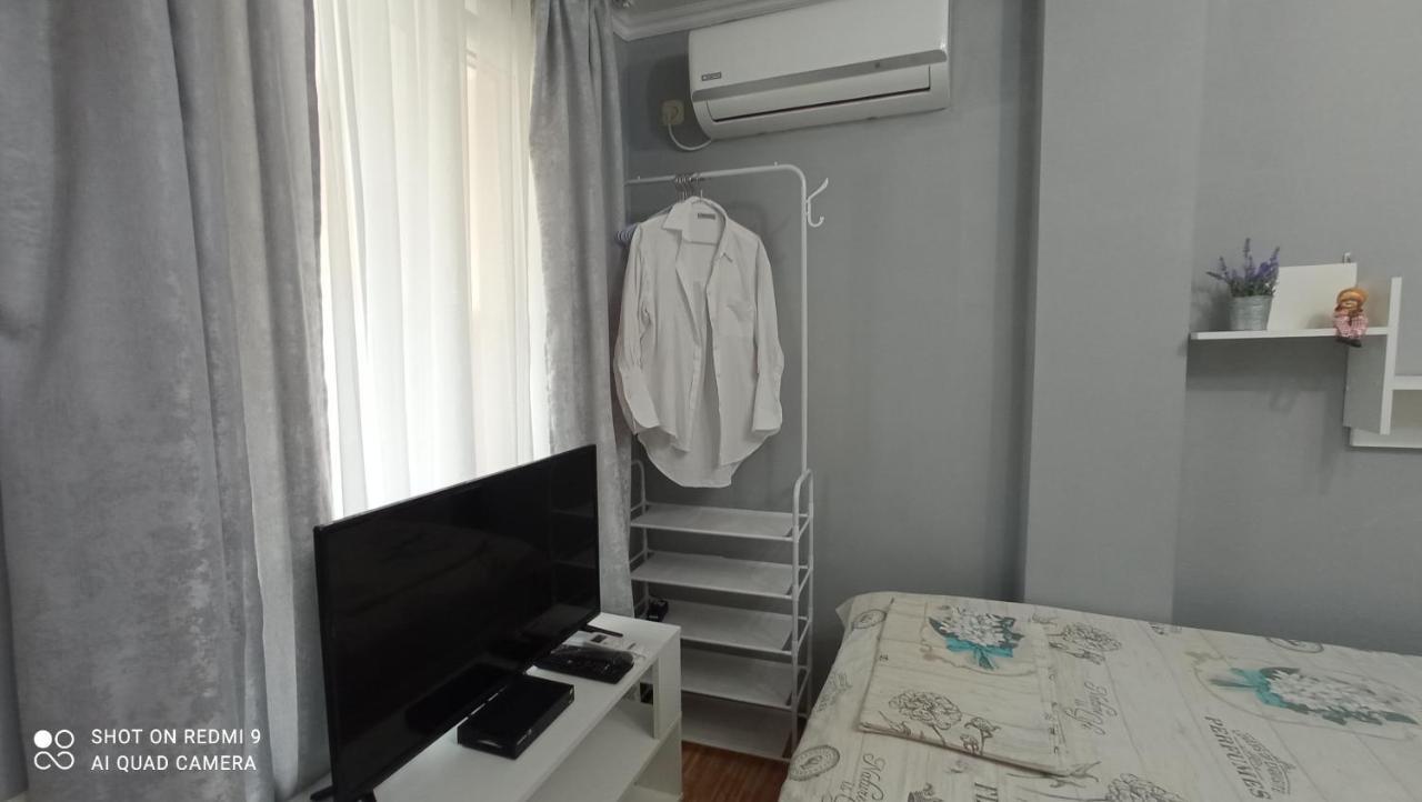 Samira Hotel Gagra Bagian luar foto